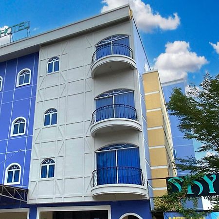 Batam Sky View Hotel Managed By Os מראה חיצוני תמונה