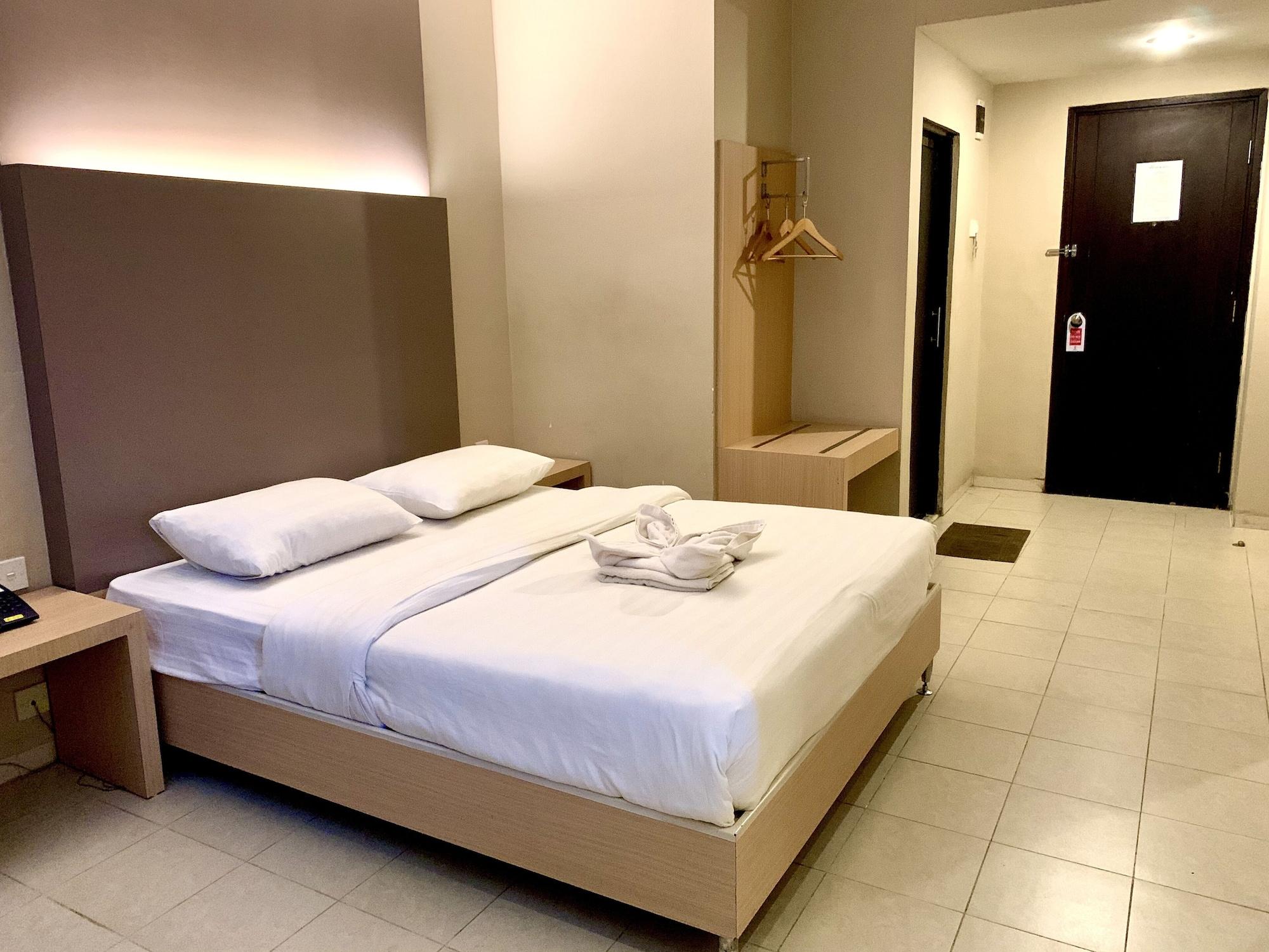 Batam Sky View Hotel Managed By Os מראה חיצוני תמונה