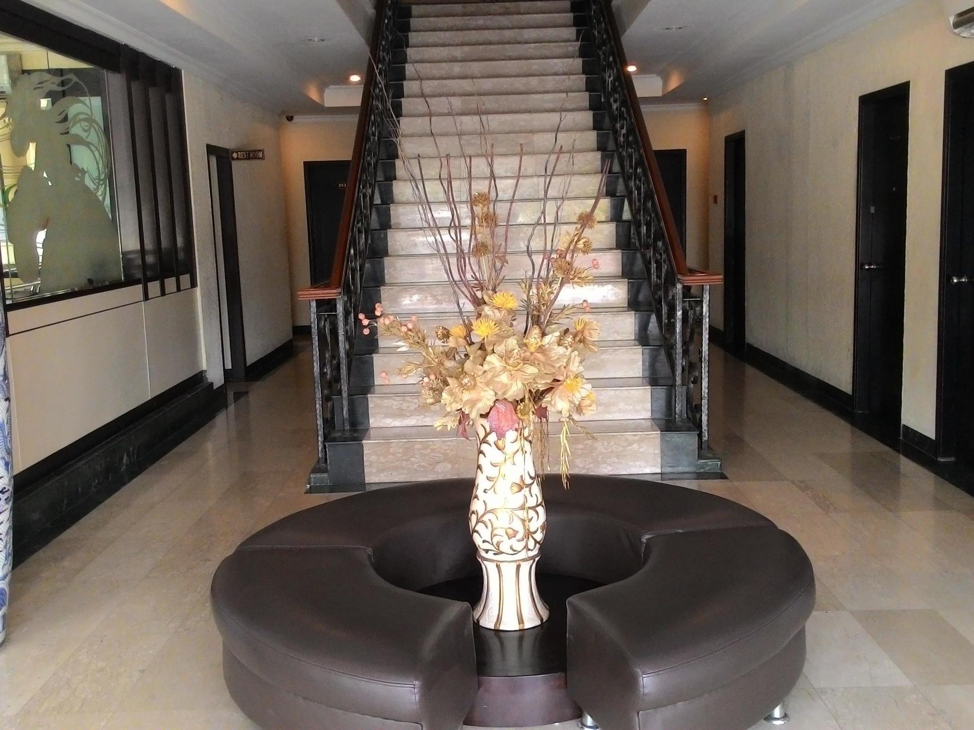 Batam Sky View Hotel Managed By Os מראה חיצוני תמונה